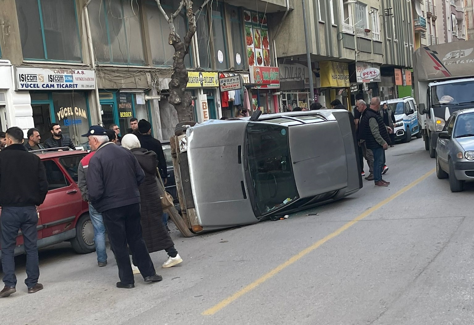 YAZIÃ‡ARÅžIâ€™DA KAZA UCUZ ATLATILDI